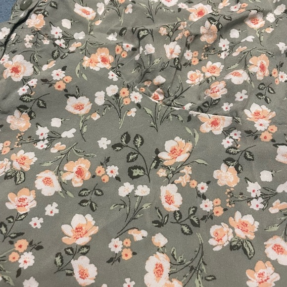 Floral crop top - Picture 4 of 4